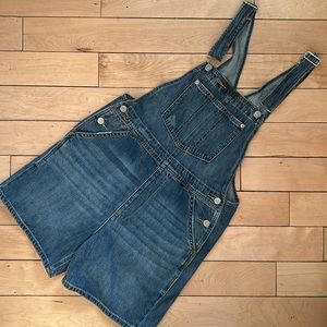 Gap denim coverall SHORTS.